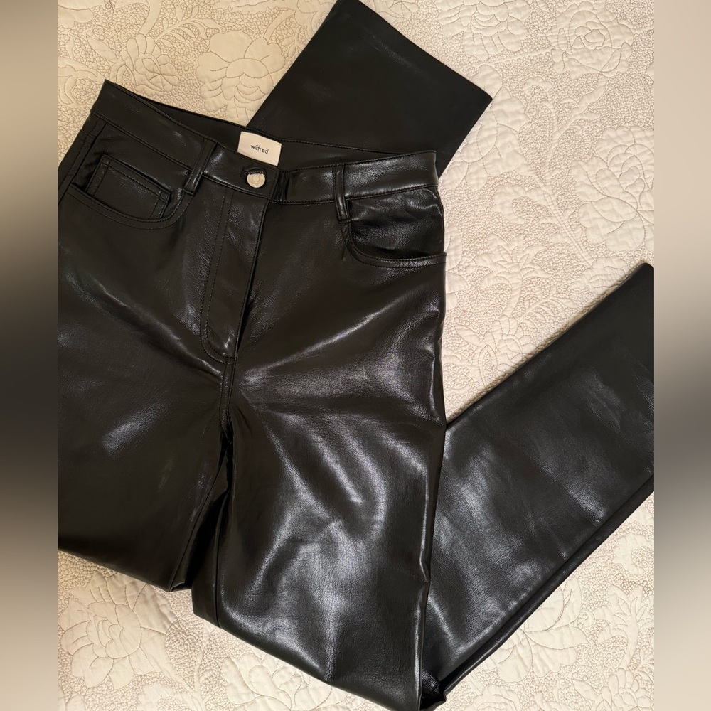 Aritzia Wilfred faux leather Melina pants